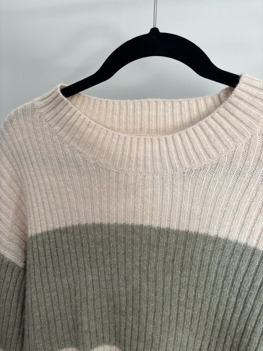 H&M Cream and Sage Striped Ribbed Crewneck Sweater - Picture 3 of 5
